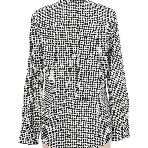 TALBOTS Women Slippery Polyester Blouse Long Sleeve Black White Geometric Print - Picture 2 of 11